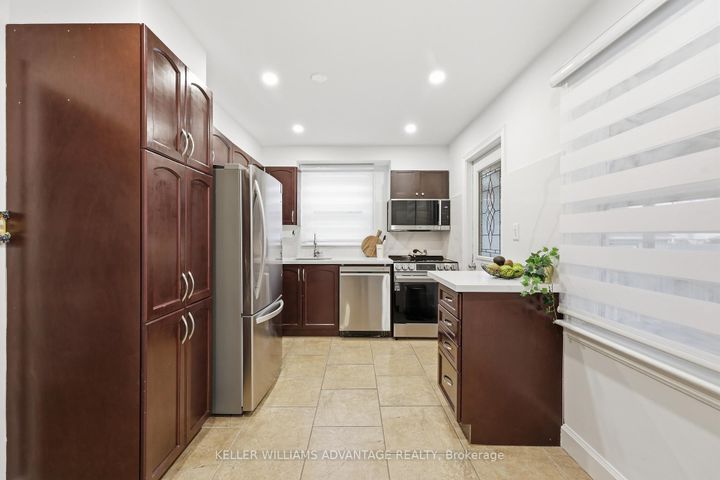 Photo 12 at 2062 Barton Street E, McQuesten, Hamilton