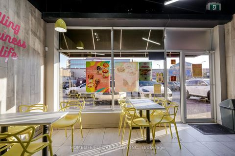 Photo 2 at B20 - 62 Overlea Boulevard, Thorncliffe Park, Toronto