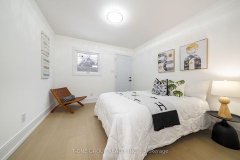 Photo 21 at 177 Glendale Avenue, Swansea, Toronto