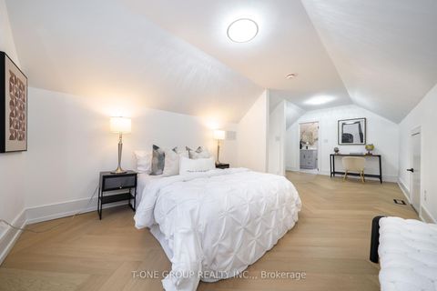 Photo 27 at 177 Glendale Avenue, Swansea, Toronto