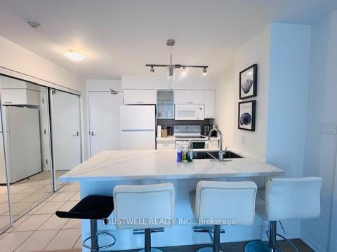 Photo 11 at 2601 - 38 Grenville Street, Bay Street Corridor, Toronto