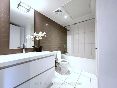 Photo 10 at 1111 - 85 Queens Wharf Road, Waterfront Communities C1, Toronto