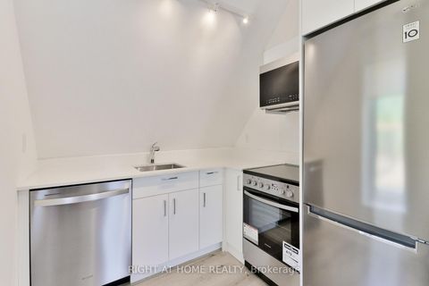 Photo 15 at 45 Brock Avenue, South Parkdale, Toronto