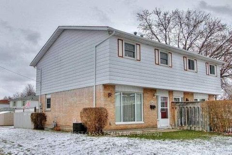 Photo 1 at 701 Leeder Court, Leslie Valley, Newmarket