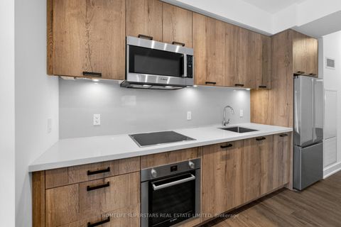 Photo 6 at 707 - 2 Teagarden Court, Willowdale East, Toronto