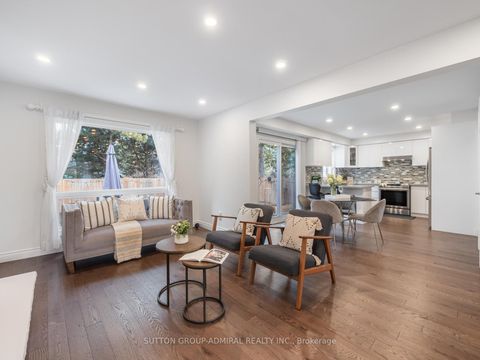 Photo 12 at 110 Conley Street, Lakeview Estates, Vaughan