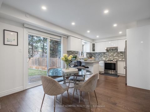 Photo 13 at 110 Conley Street, Lakeview Estates, Vaughan