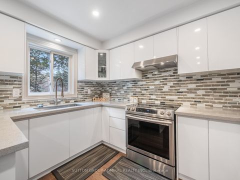 Photo 17 at 110 Conley Street, Lakeview Estates, Vaughan