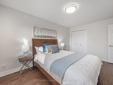 Photo 27 at 110 Conley Street, Lakeview Estates, Vaughan