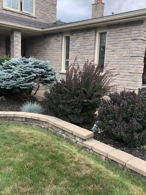 Photo 43 at 911 Ferndale Crescent, College Manor, Newmarket