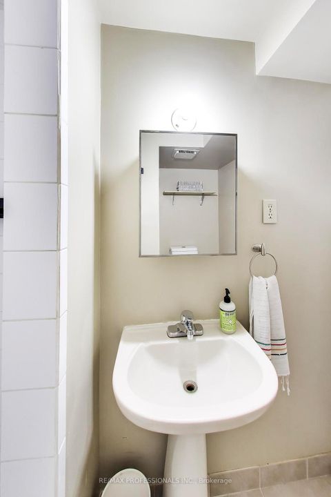 Photo 24 at 41 Windermere Avenue, Swansea, Toronto