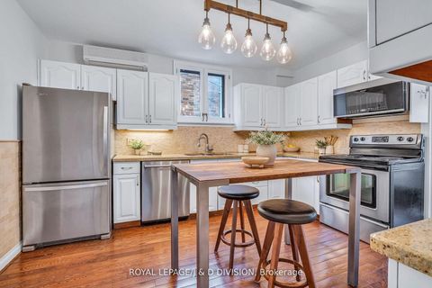 Photo 10 at 453 Oriole Parkway, Eglinton, Toronto