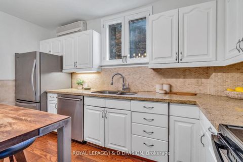 Photo 12 at 453 Oriole Parkway, Eglinton, Toronto