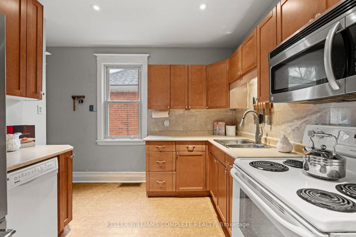 Photo 14 at 26 Garside Avenue N, Homeside, Hamilton