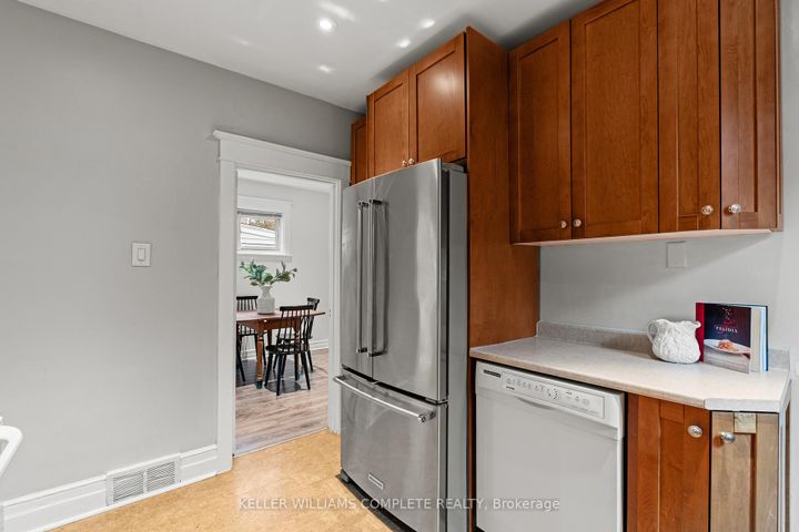 Photo 15 at 26 Garside Avenue N, Homeside, Hamilton