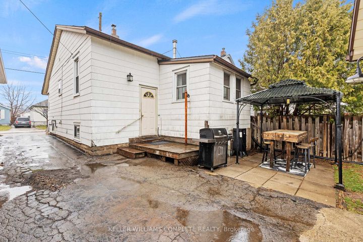 Photo 22 at 26 Garside Avenue N, Homeside, Hamilton