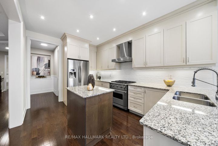 Photo 4 at 317 Oberfrick Avenue, Patterson, Vaughan