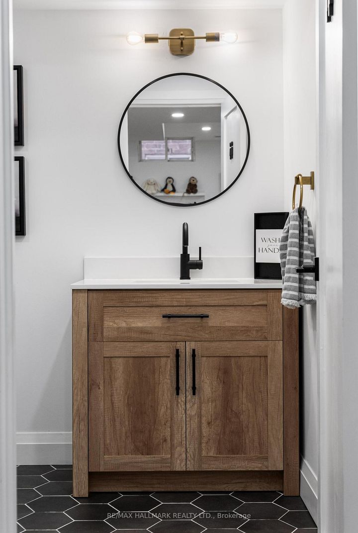 Photo 42 at 317 Oberfrick Avenue, Patterson, Vaughan