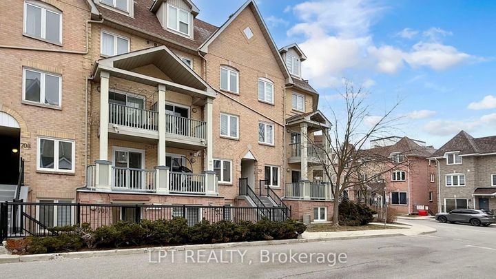 Photo 2 at 712 - 75 Weldrick Road E, Observatory, Richmond Hill