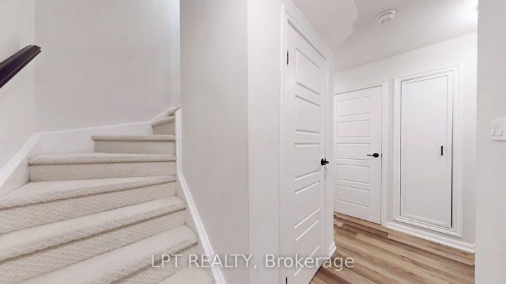 Photo 18 at 712 - 75 Weldrick Road E, Observatory, Richmond Hill