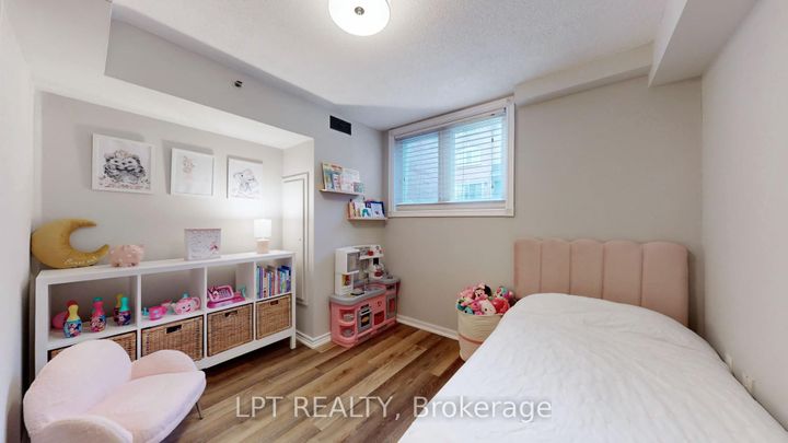 Photo 25 at 712 - 75 Weldrick Road E, Observatory, Richmond Hill