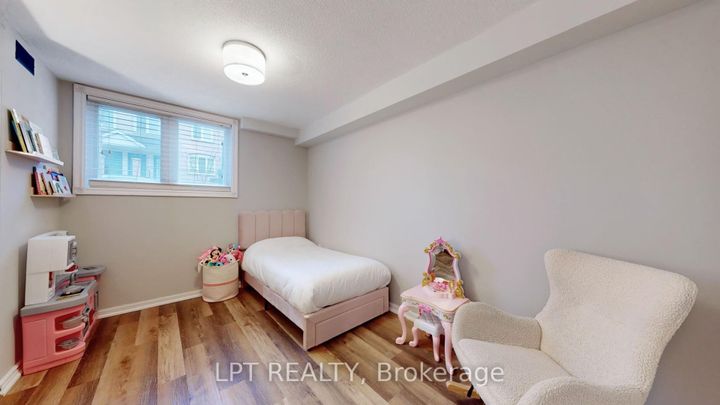 Photo 26 at 712 - 75 Weldrick Road E, Observatory, Richmond Hill