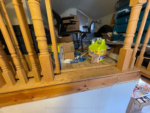 Photo 14 at 547 Montrave Avenue, Vanier, Oshawa