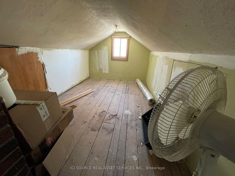 Photo 15 at 547 Montrave Avenue, Vanier, Oshawa