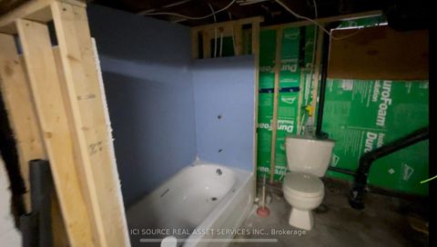 Photo 26 at 547 Montrave Avenue, Vanier, Oshawa