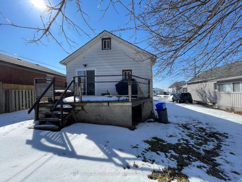 Photo 31 at 547 Montrave Avenue, Vanier, Oshawa