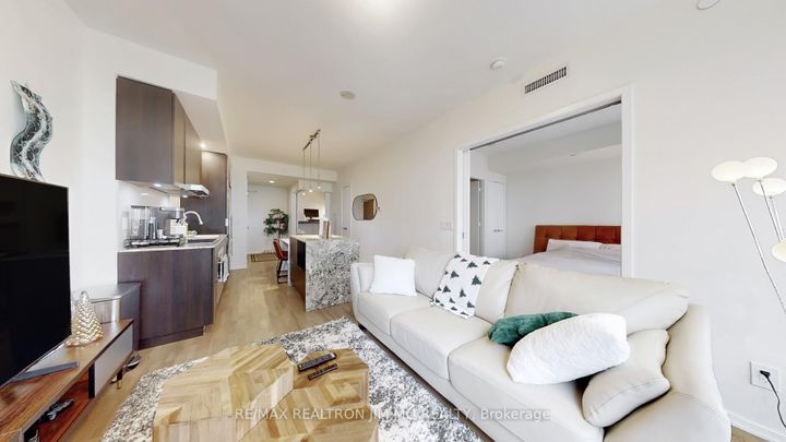 Photo 5 at 3409 - 1 Bloor Street E, Yonge Corridor, Toronto