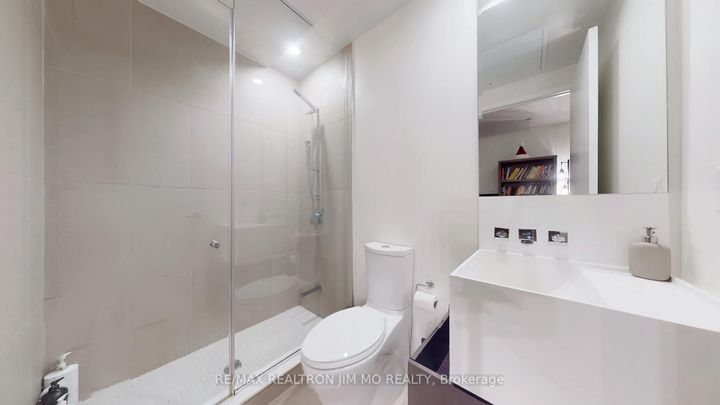 Photo 18 at 3409 - 1 Bloor Street E, Yonge Corridor, Toronto