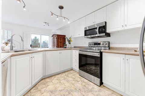 Photo 20 at 515 Rourke Place, College Manor, Newmarket