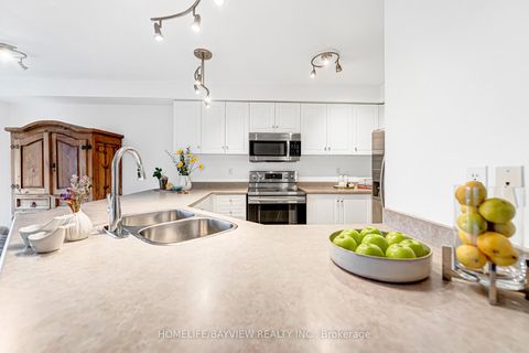 Photo 23 at 515 Rourke Place, College Manor, Newmarket