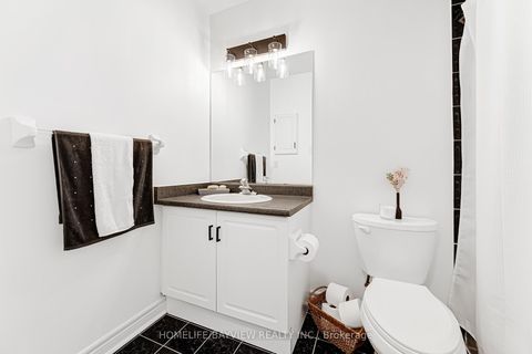 Photo 30 at 515 Rourke Place, College Manor, Newmarket