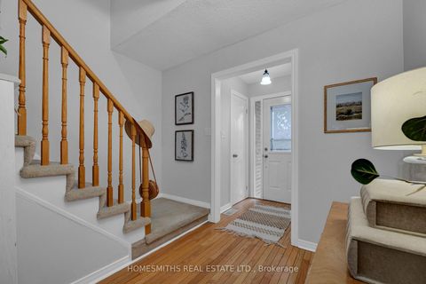 Photo 16 at 787 Bennett Crescent, Pinecrest, Oshawa