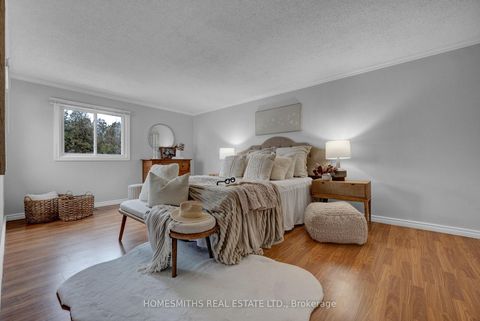 Photo 17 at 787 Bennett Crescent, Pinecrest, Oshawa