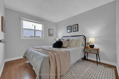 Photo 25 at 787 Bennett Crescent, Pinecrest, Oshawa