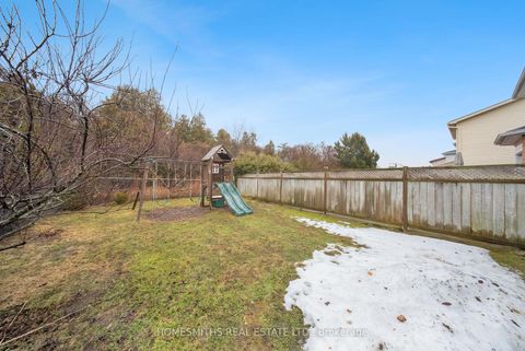 Photo 37 at 787 Bennett Crescent, Pinecrest, Oshawa