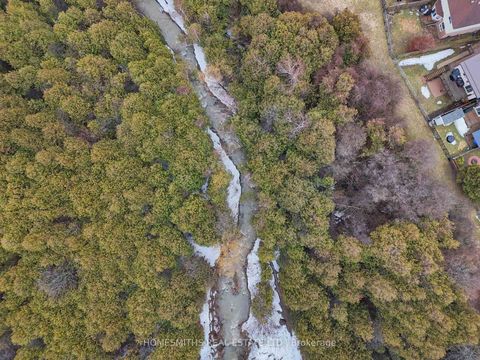 Photo 41 at 787 Bennett Crescent, Pinecrest, Oshawa