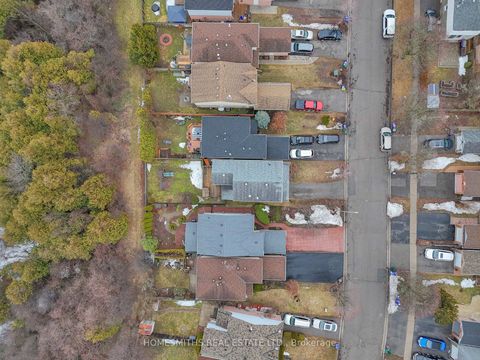 Photo 44 at 787 Bennett Crescent, Pinecrest, Oshawa