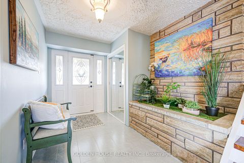 Photo 3 at 53 West Park Heights, Keswick South, Georgina