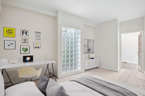 Photo 3 at 702 - 2727 Yonge Street, Lawrence Park South, Toronto