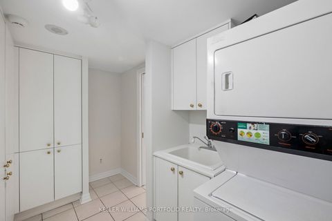 Photo 14 at 702 - 2727 Yonge Street, Lawrence Park South, Toronto