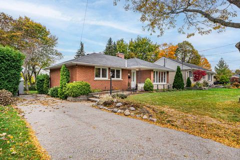 Photo 1 at 962 Mohawk Street, Centennial, Oshawa