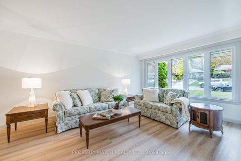 Photo 2 at 962 Mohawk Street, Centennial, Oshawa