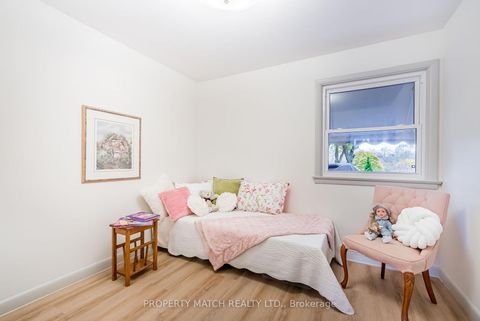 Photo 12 at 962 Mohawk Street, Centennial, Oshawa