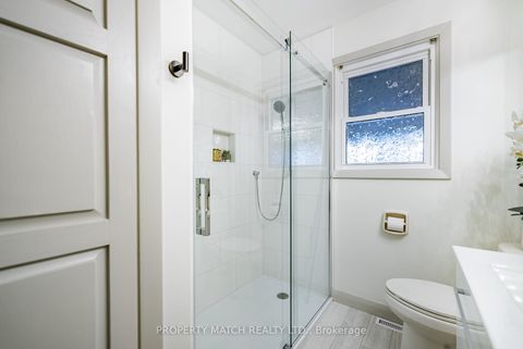 Photo 14 at 962 Mohawk Street, Centennial, Oshawa