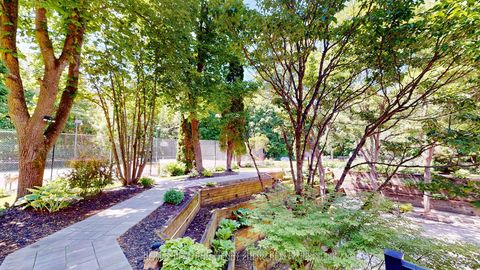 Photo 38 at 30 Marcus Court, Rural Vaughan, Vaughan