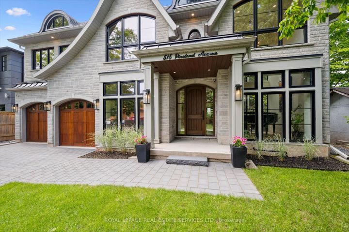 Photo 2 at 515 Pineland Avenue, WO West, Oakville